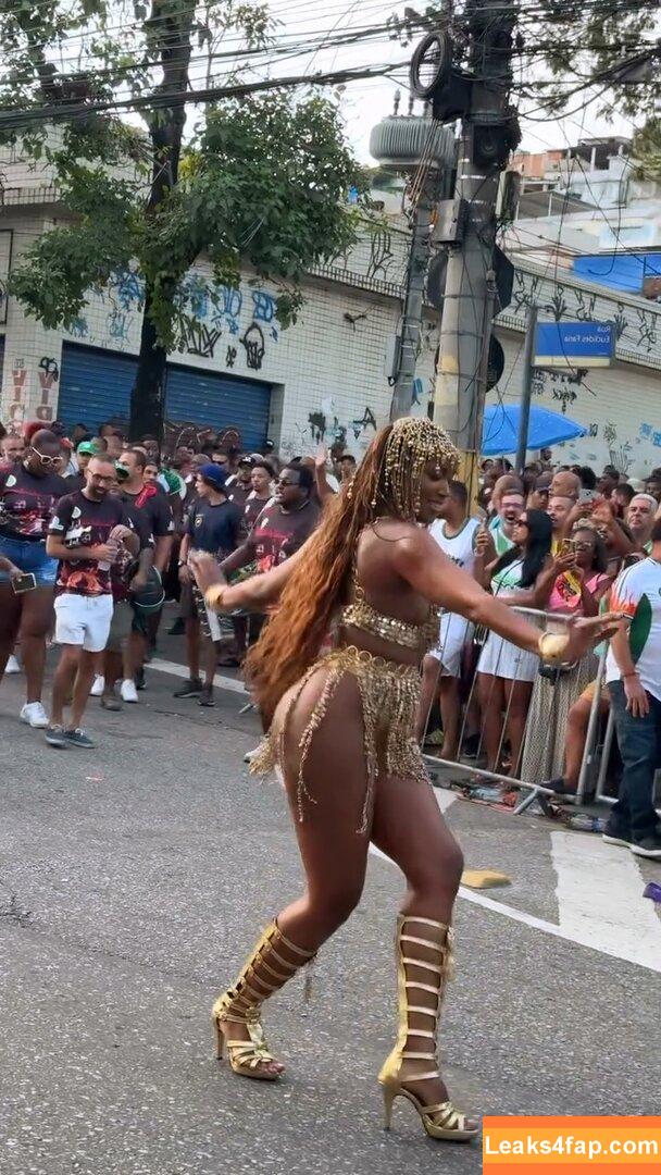 Iza Cantora / iza leaked photo photo #0429