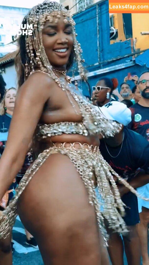 Iza Cantora / iza leaked photo photo #0434