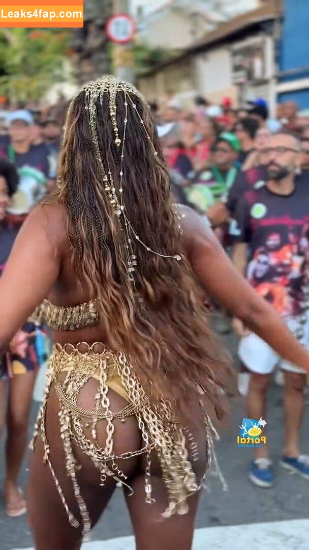 Iza Cantora / iza leaked photo photo #0437