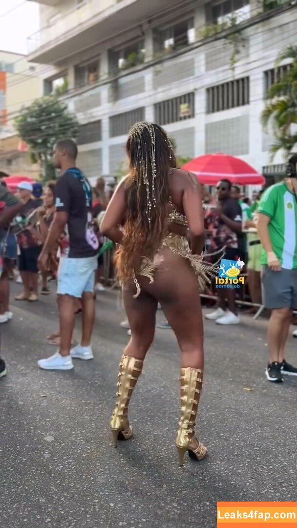 Iza Cantora / iza leaked photo photo #0440