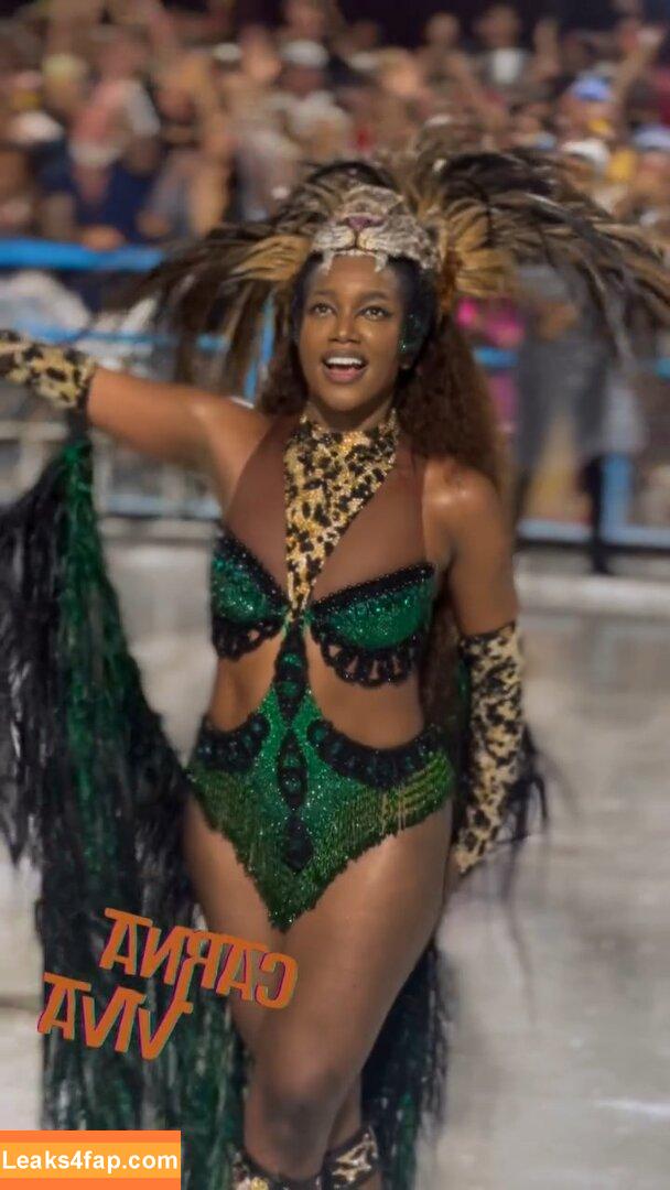 Iza Cantora / iza leaked photo photo #0450