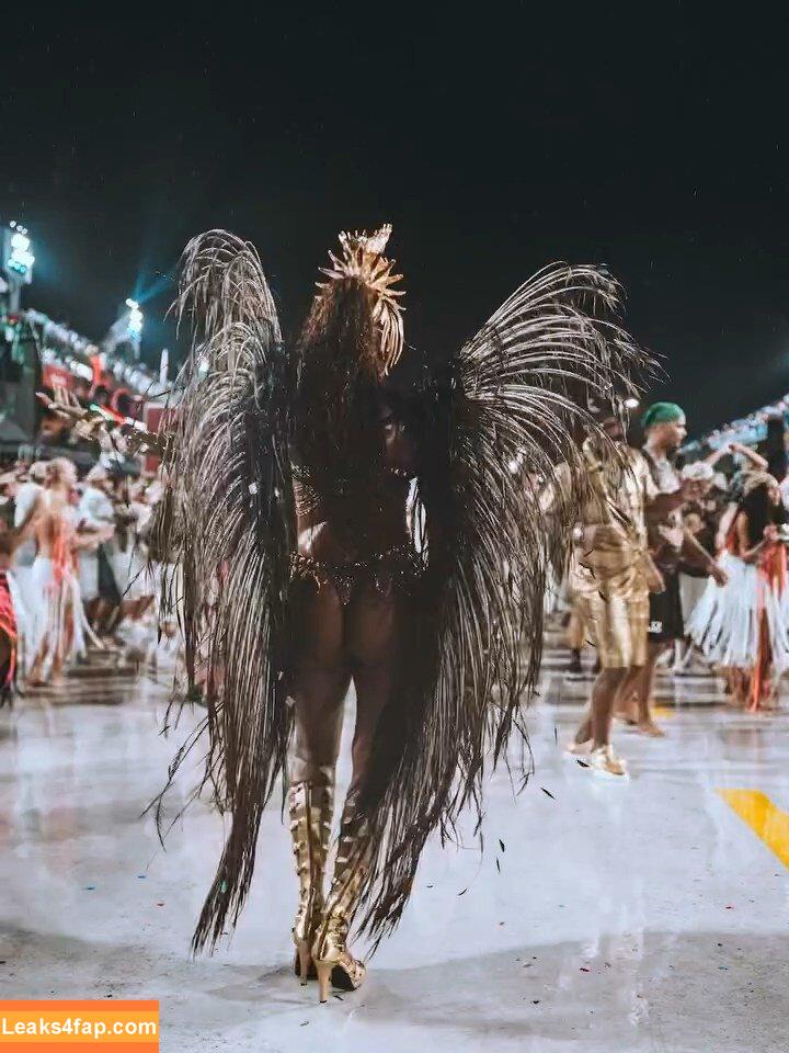 Iza Cantora / iza слитое фото фото #0467