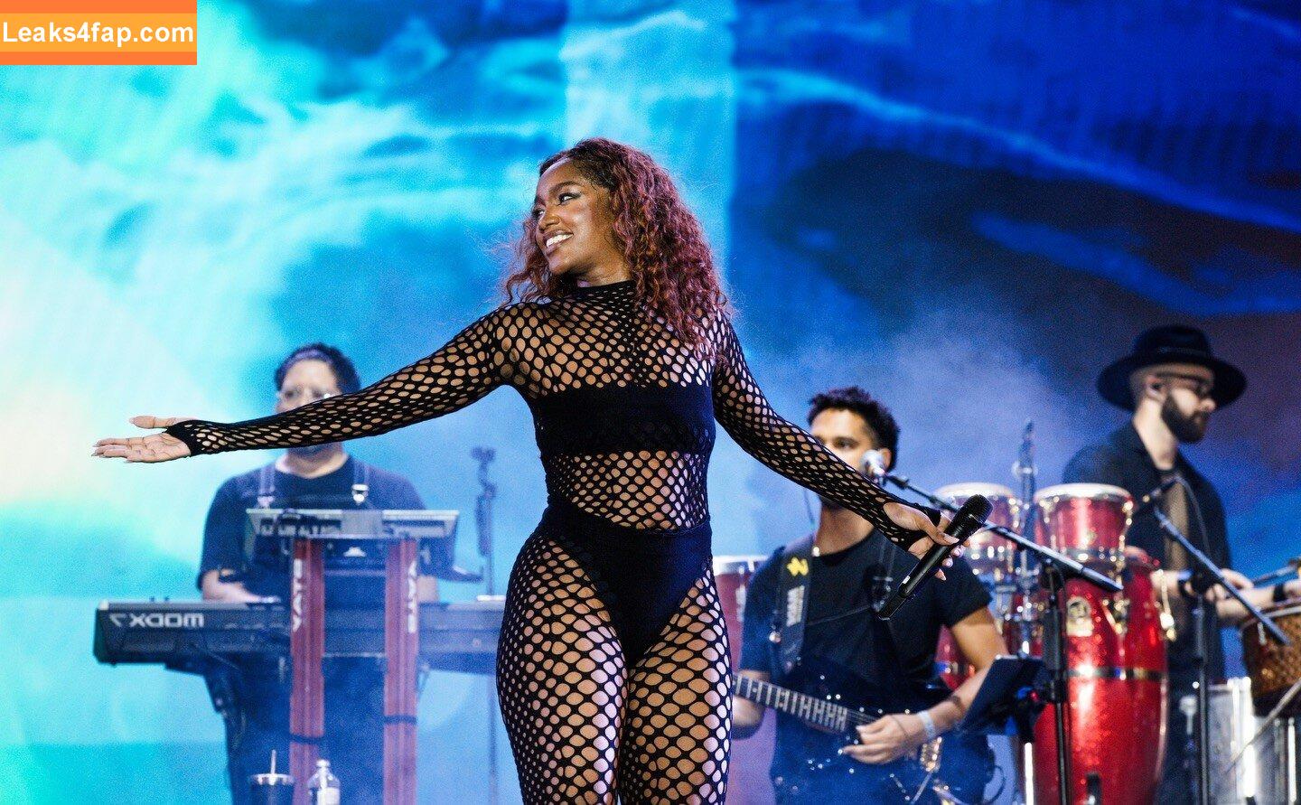 Iza Cantora / iza слитое фото фото #0472