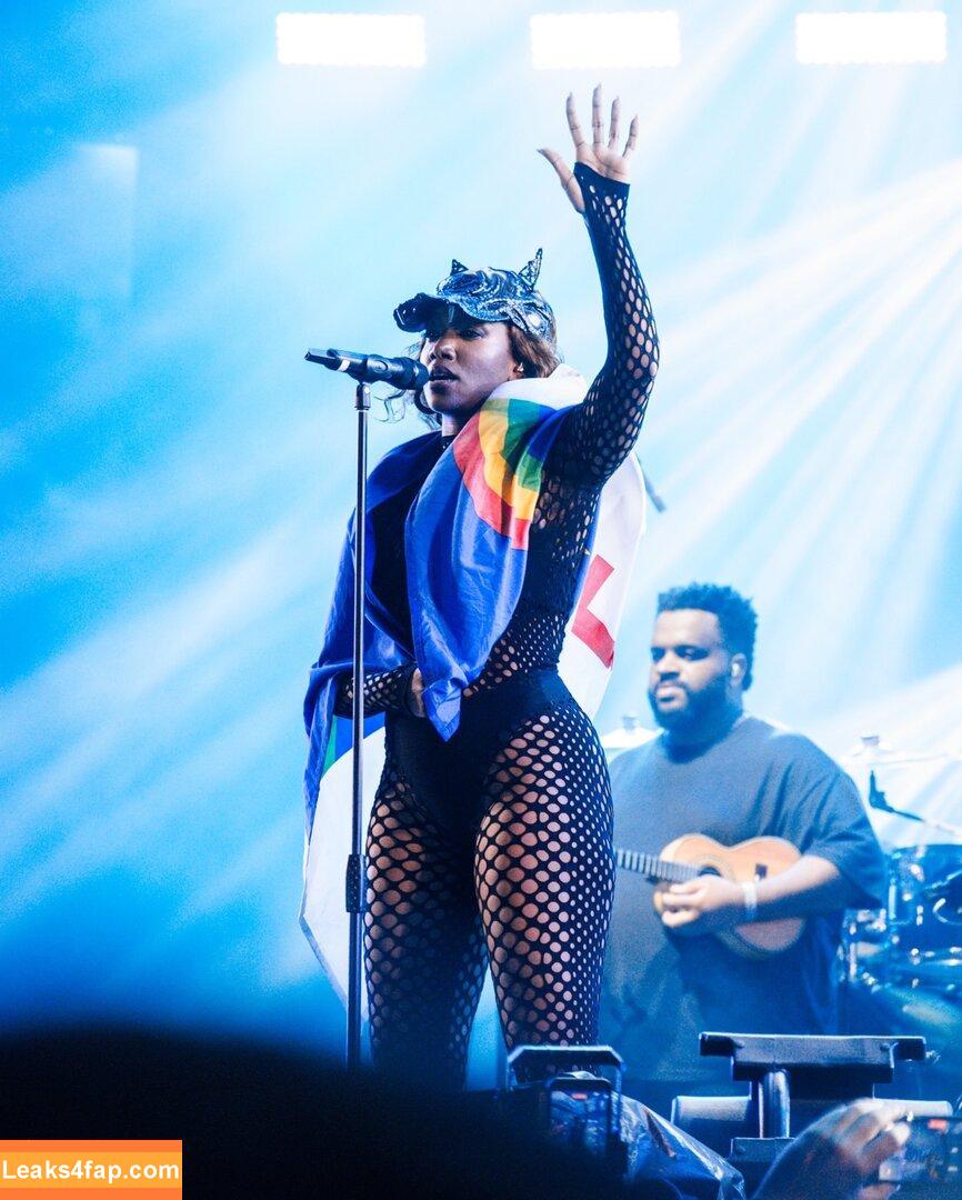 Iza Cantora / iza слитое фото фото #0473