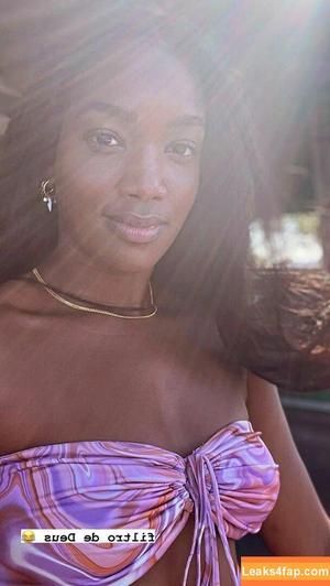 Iza Cantora photo #0058