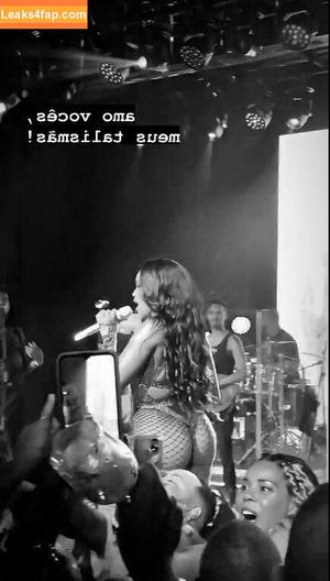 Iza Cantora photo #0079