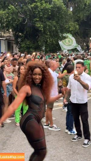 Iza Cantora photo #0382