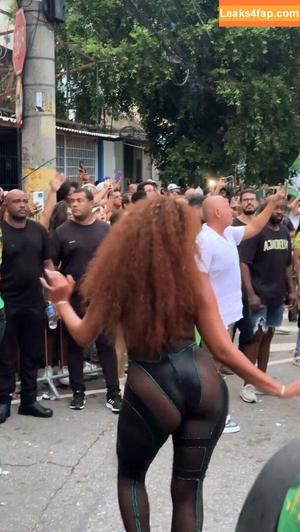 Iza Cantora photo #0383