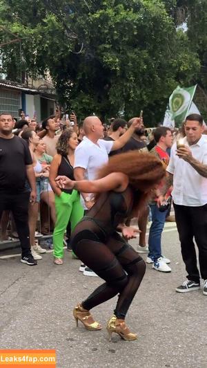 Iza Cantora photo #0384