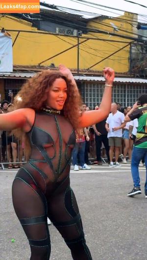 Iza Cantora photo #0386