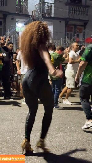 Iza Cantora photo #0389