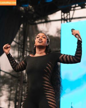 Iza Cantora photo #0393