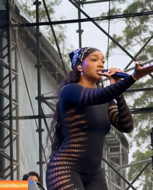 Iza Cantora photo #0399