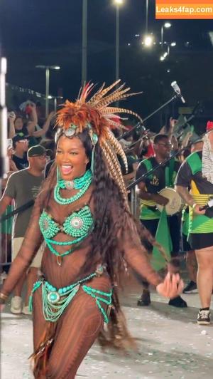 Iza Cantora photo #0406