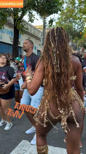 Iza Cantora photo #0427