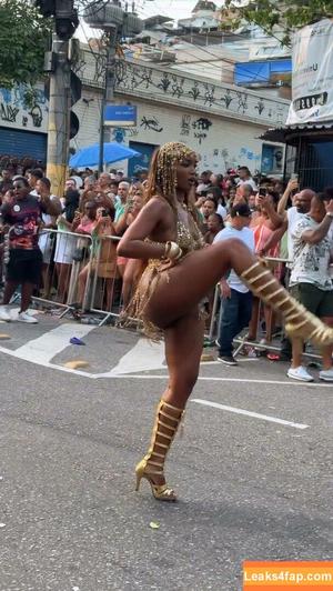 Iza Cantora photo #0430