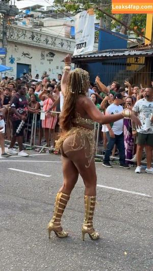 Iza Cantora photo #0431