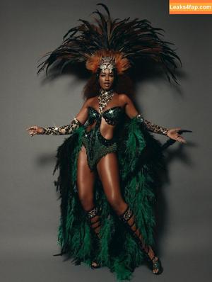 Iza Cantora photo #0444