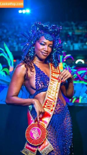 Iza Cantora photo #0489