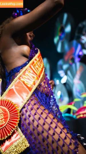 Iza Cantora photo #0491