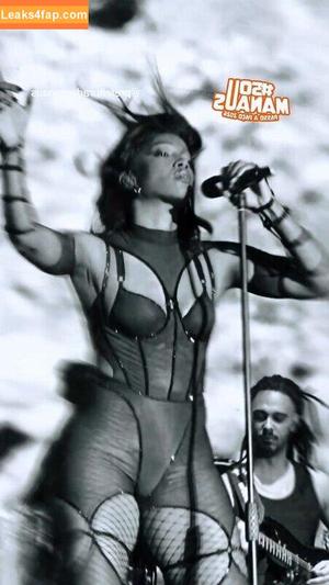 Iza Cantora photo #0516