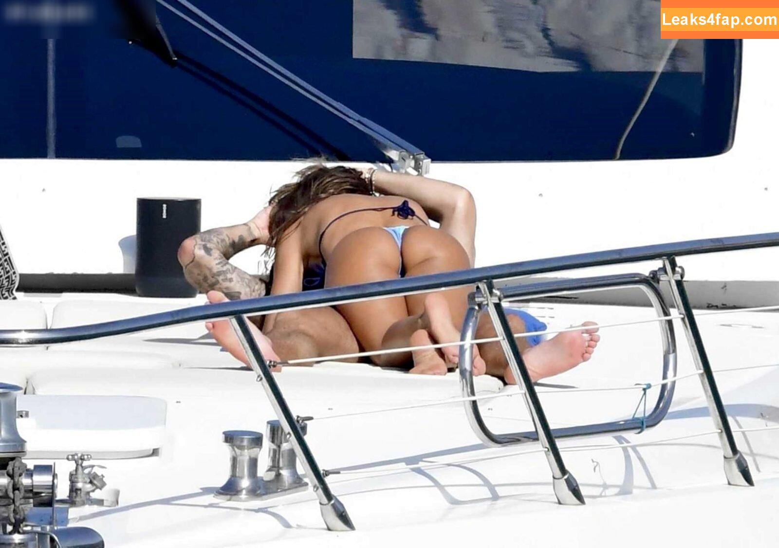 Izabel Goulart / iza_goulart / izabelgoulart leaked photo photo #0168