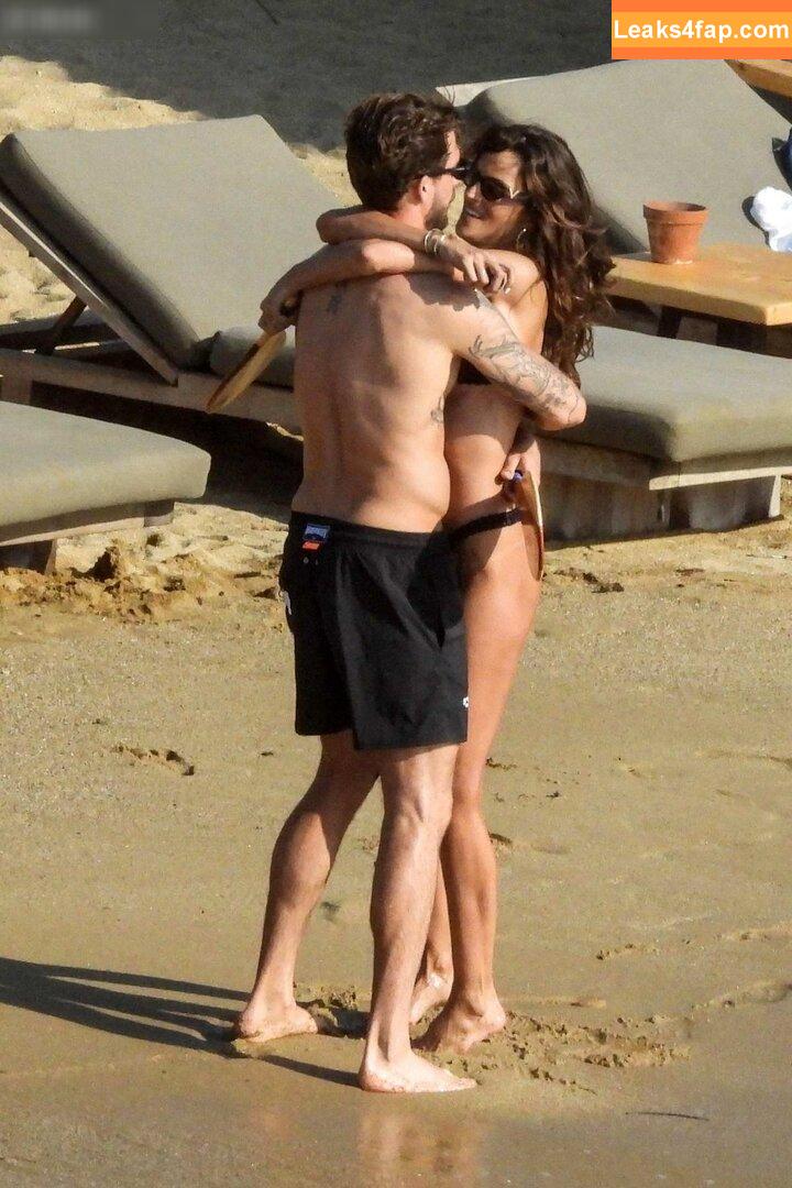 Izabel Goulart / iza_goulart / izabelgoulart leaked photo photo #0481