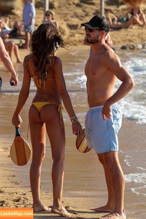 Izabel Goulart photo #0323