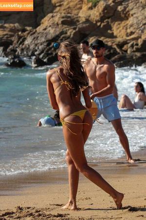 Izabel Goulart photo #0326