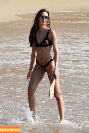 Izabel Goulart photo #0477