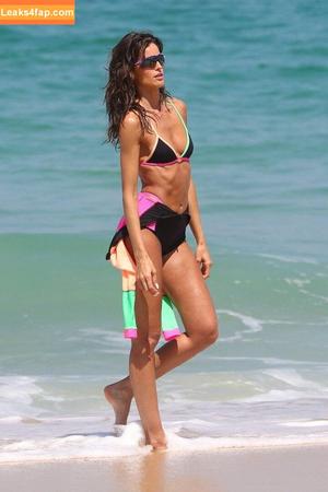 Izabel Goulart photo #0540