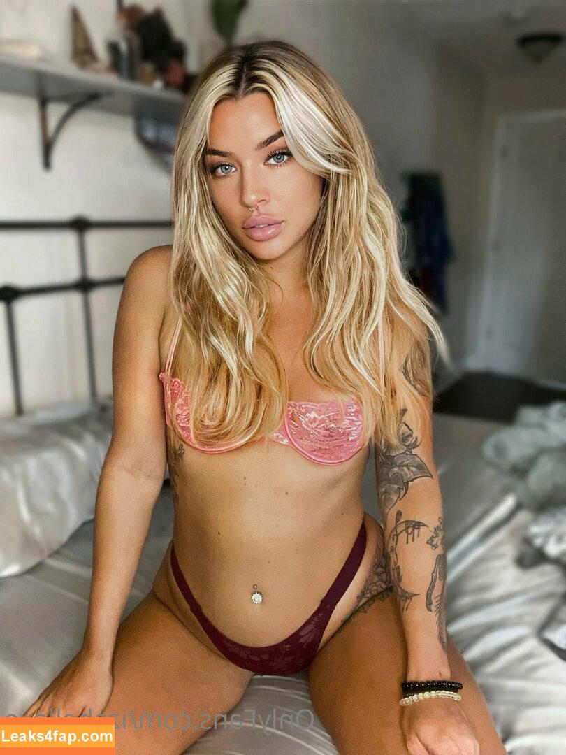 izabellaxo /  leaked photo photo #0073