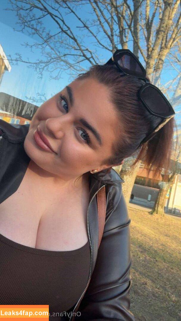 izaswevip /  leaked photo photo #0002