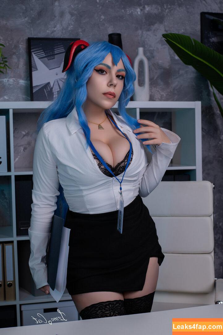 Izmacat / izma.cat leaked photo photo #0023