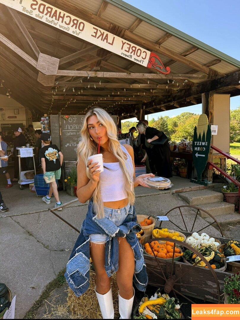 Izzi Dame / WWE NXT / izzi_bee / izzi_wwe leaked photo photo #0219