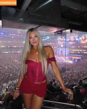 Izzi Dame photo #0157