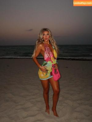 Izzi Dame photo #0206