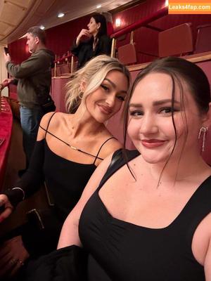 Izzi Dame photo #0245