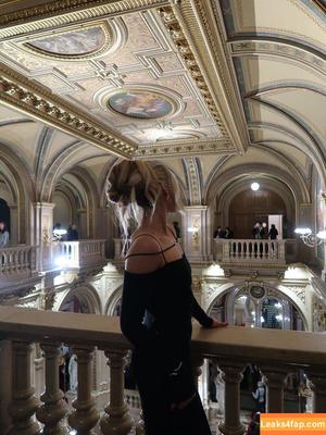 Izzi Dame photo #0246