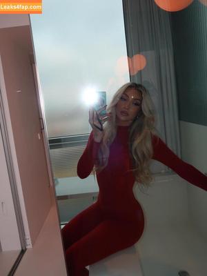 Izzi Dame photo #0253