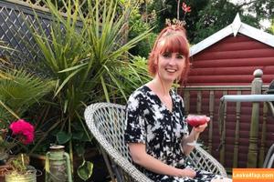Izzie Balmer photo #0043
