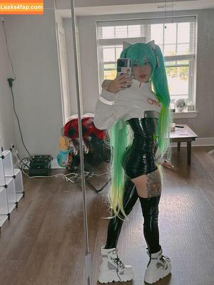 _izzy_1014_cosplay_ photo #0026