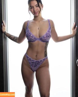 Izzy Flannery фото #0056