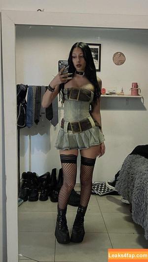 izzy.lavigne photo #0010