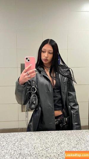 izzy.lavigne photo #0011