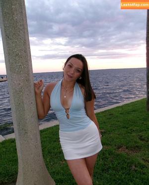 Izzy Moreno фото #0036