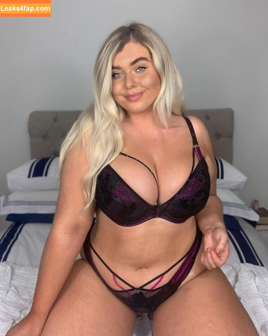 Izzy Nicholls / https: / isabelnichollsnall leaked photo photo #0104