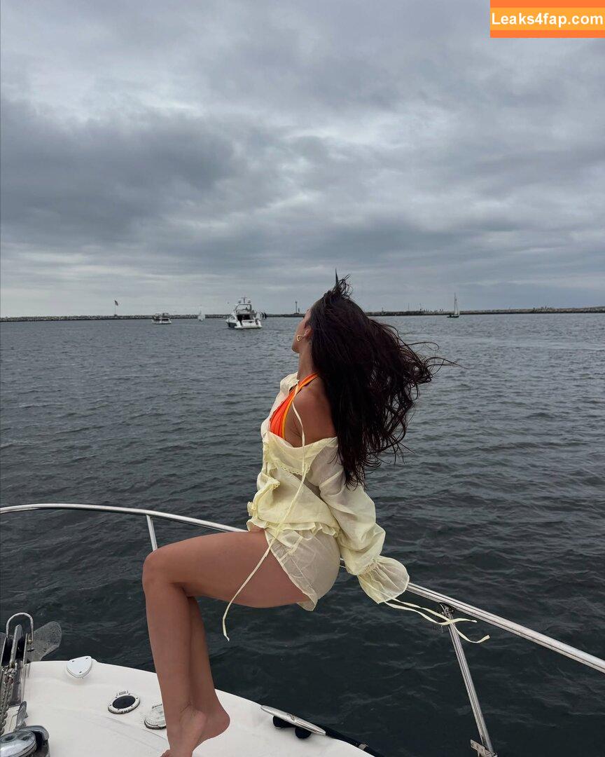 Izzybizzyspider / itsizzypaige leaked photo photo #0060