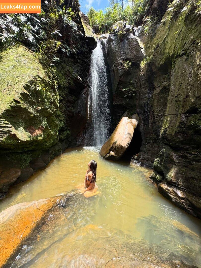 Izzybizzyspider / itsizzypaige leaked photo photo #0098