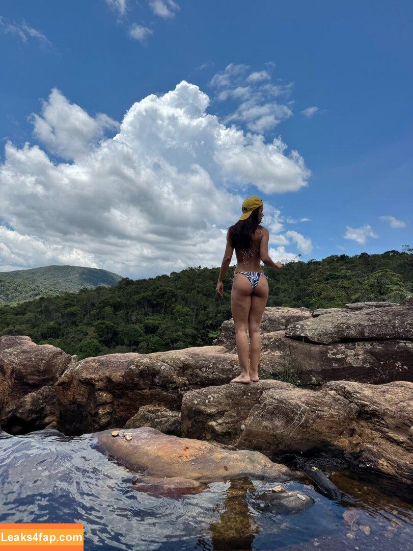 Izzybizzyspider / itsizzypaige leaked photo photo #0099